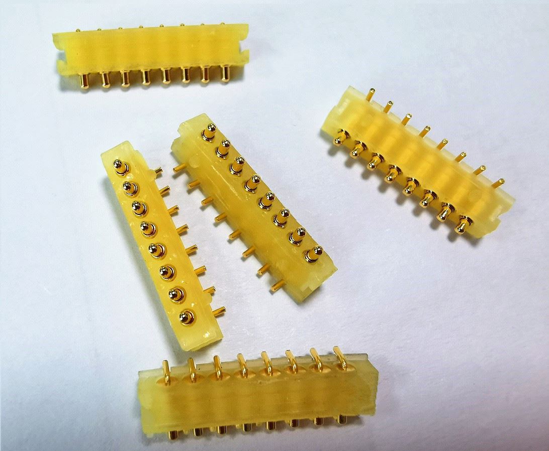 8-stykowe złącze kątowe Pogo Pin z pojedynczą linią