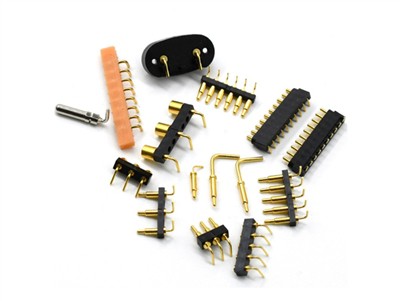 Męskie i żeńskie złącze Pogo pod kątem prostym